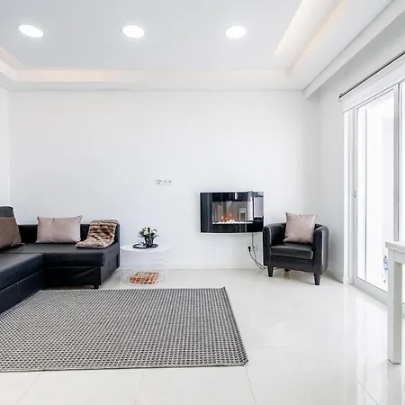 Sunny Retreat 아파트 *